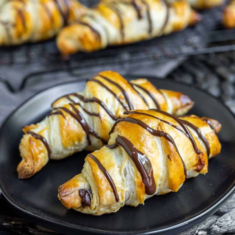 Easy-Chocolate-Croissant_IG-4.jpg