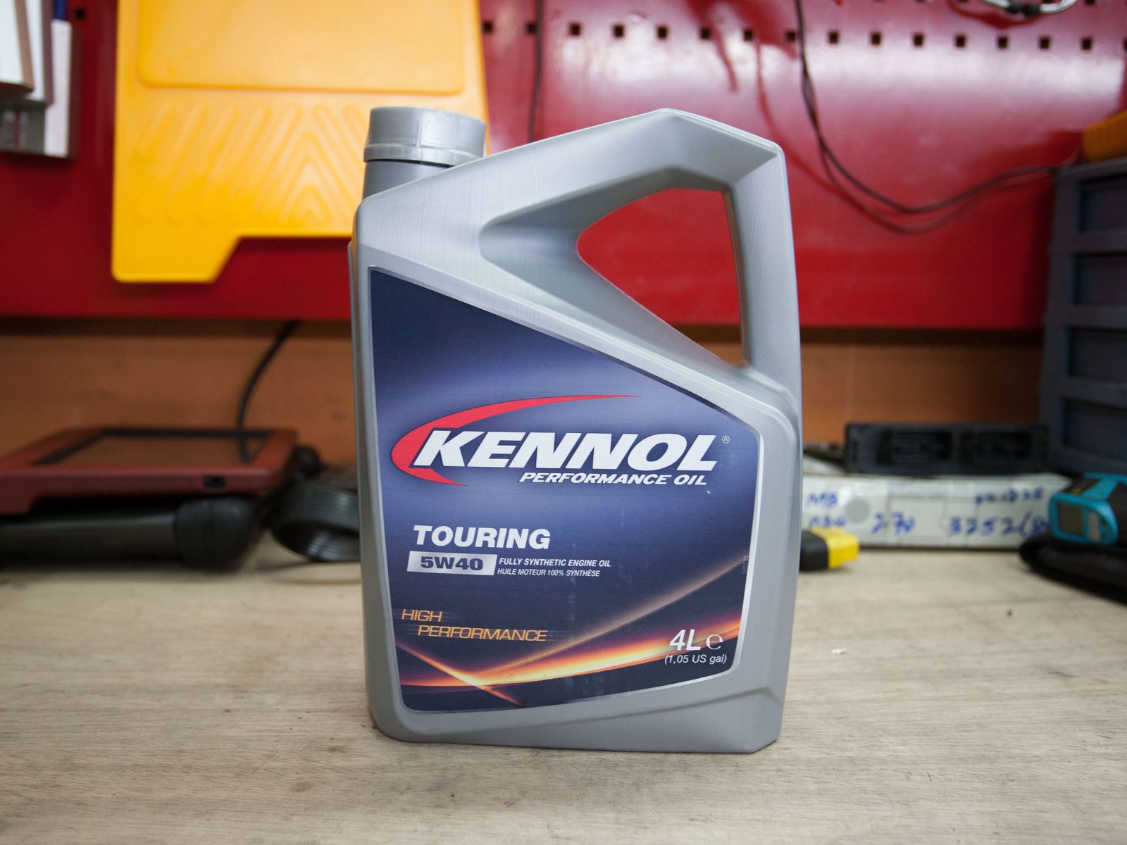 Kennol Touring 5W40 Full Synthetic Engine Oil Vehicle Servicing