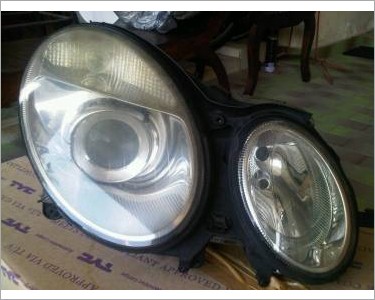 https://www.mycarforum.com/uploads/sgcarstore/data/3/W211_Headlamps1.jpg