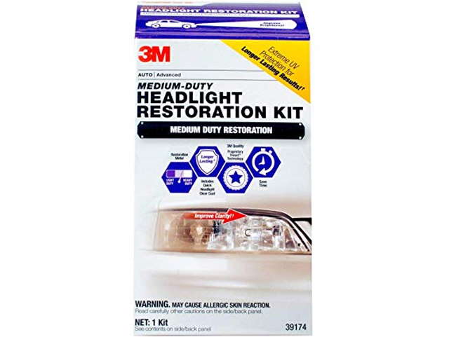 3M Medium Duty Headlight Restoration Kit with Quick Clear Coat (39174)